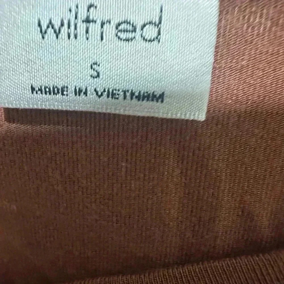 Aritzia Wilfred Blouse Size Small EUC - Picture 3 of 3